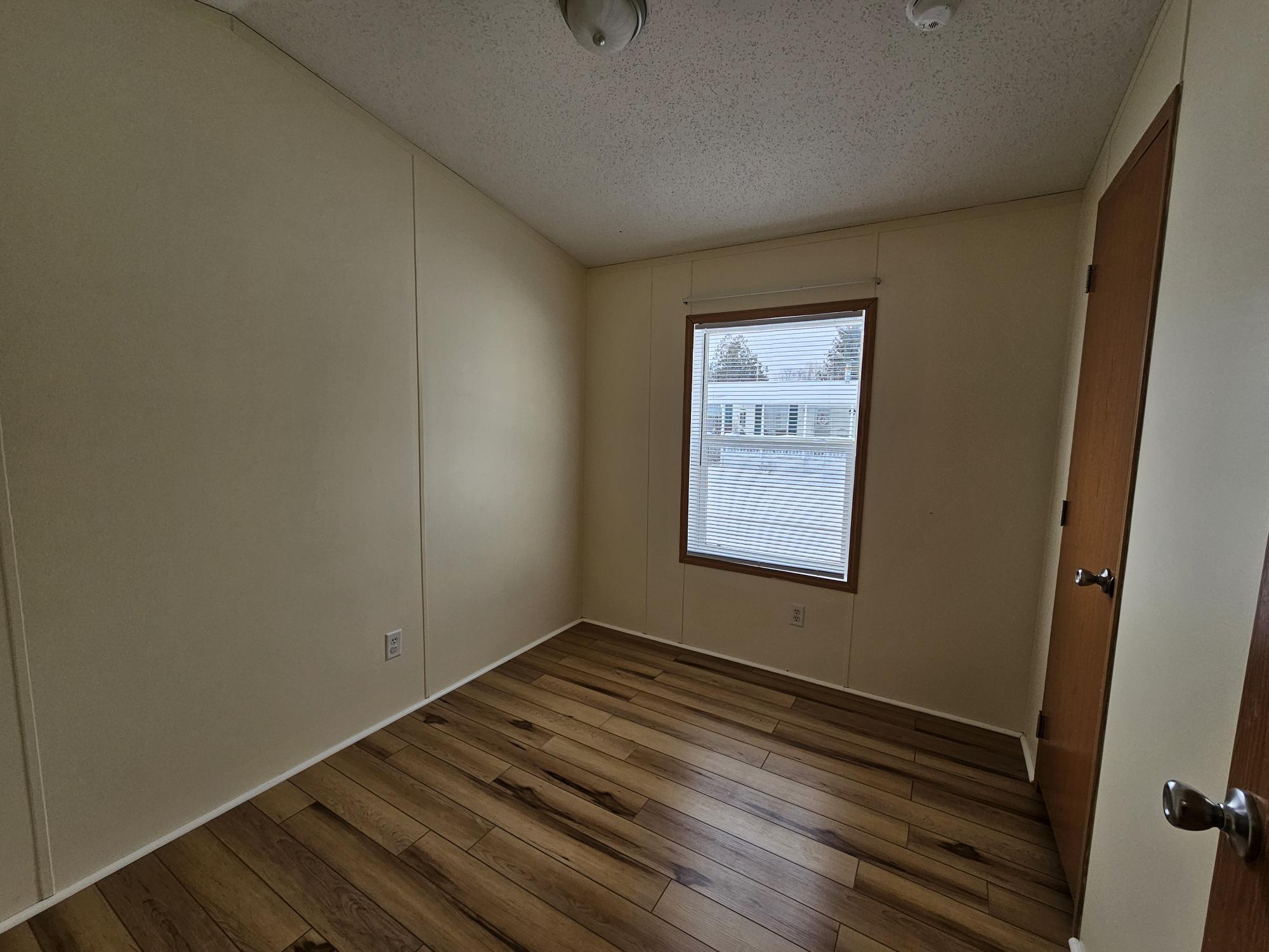 Building Photo - 47 Noble Ln