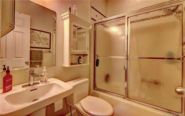 Building Photo - 500 Prospect St