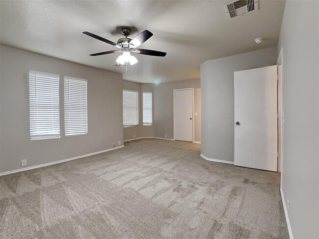 Building Photo - 6255 Gillian Park Dr