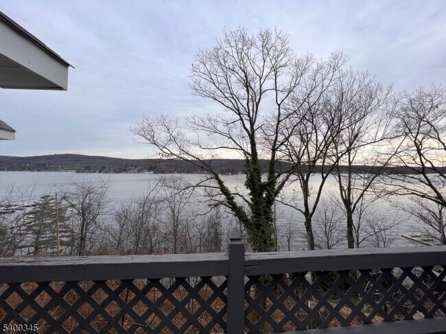 Building Photo - 12 Gifford Rd