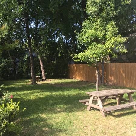 Building Photo - 323 E French Pl