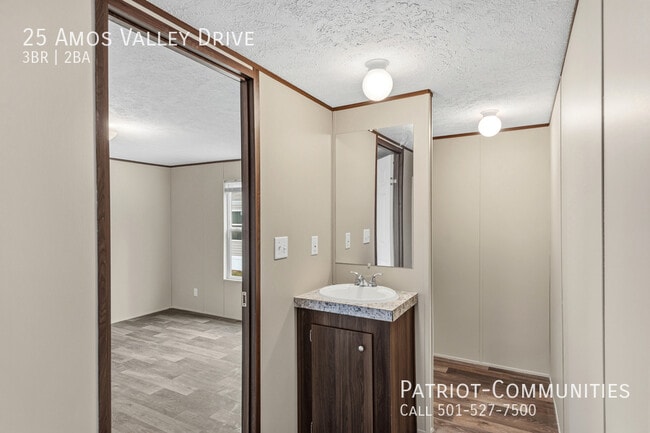 Building Photo - 25 Amos Valley Dr