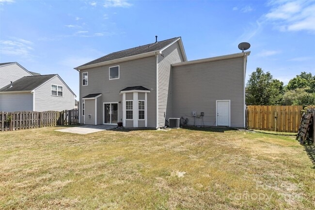 Building Photo - 16061 Stuarts Draft Ct