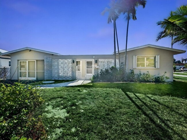 Building Photo - 1940 NW 32nd St