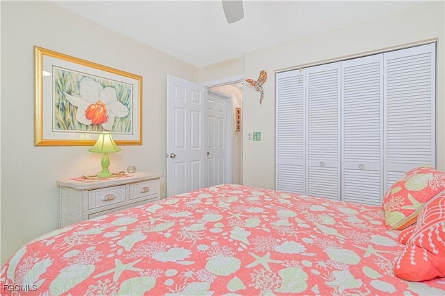 Building Photo - 572 105th Ave N