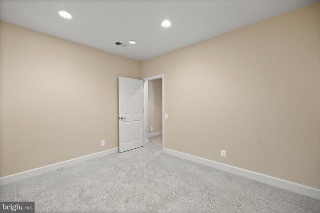 Building Photo - 9401 Old Settle Ct