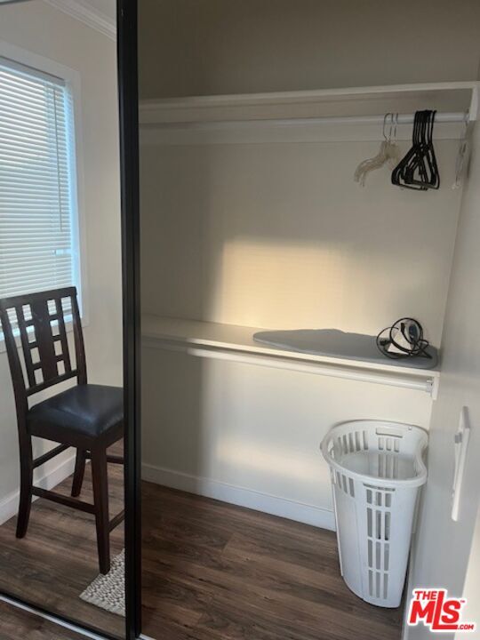 Building Photo - 15524 Sylvan St