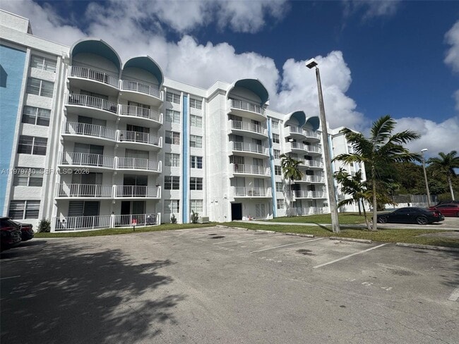 Building Photo - 494 NW 165th St