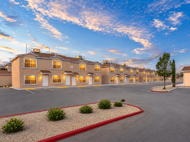 Building Photo - Western Sunshine Apartments