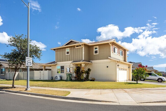 Building Photo - 911569 Laauala St