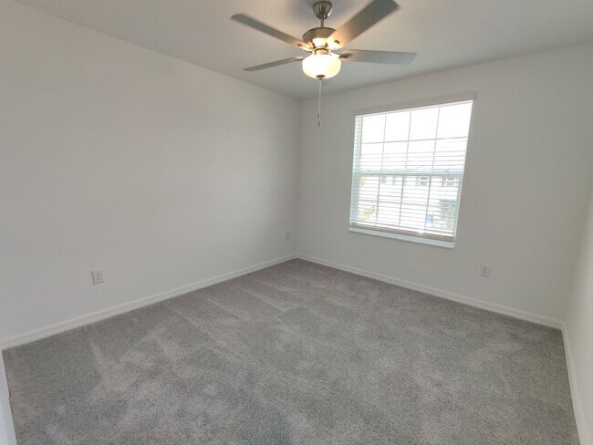Building Photo - 32094 Powderpuff Mimosa Dr