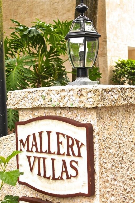 Building Photo - 1000 Mallery St