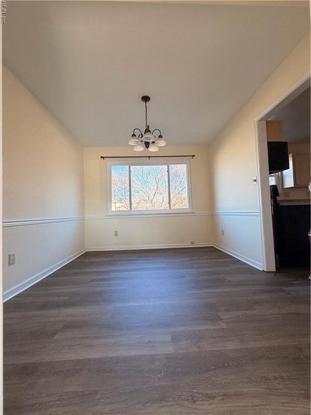 Building Photo - 5492 Pocono Pl