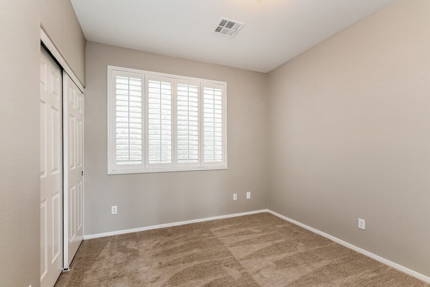 Building Photo - 6317 Rubylyn Ave