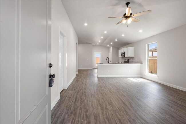 Building Photo - 8622 26th St