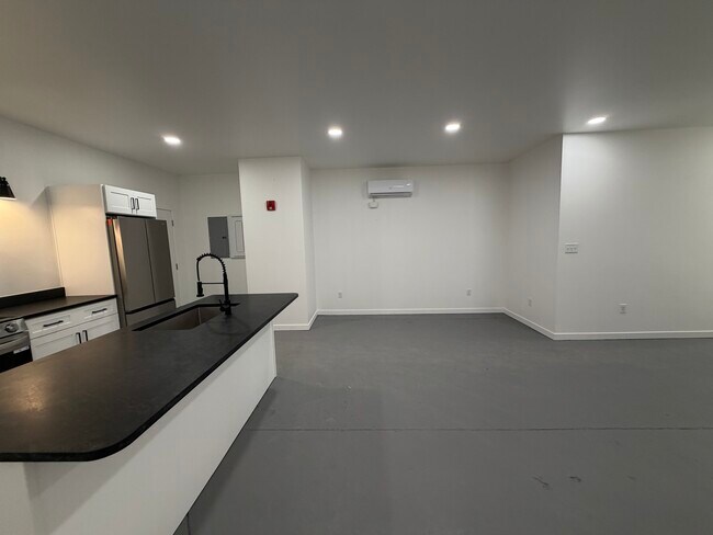 Building Photo - The Warehouse At Calhoun - RESIDENTIAL