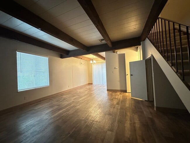 Building Photo - Coming Soon, Now Accepting a Wait! Spaciou...