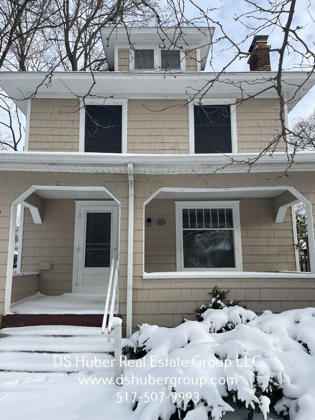 Building Photo - 216 Marshall St