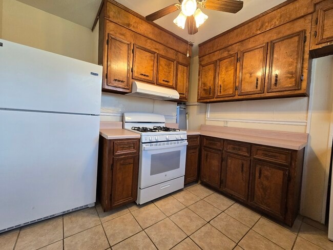 Building Photo - 1315 Beman St