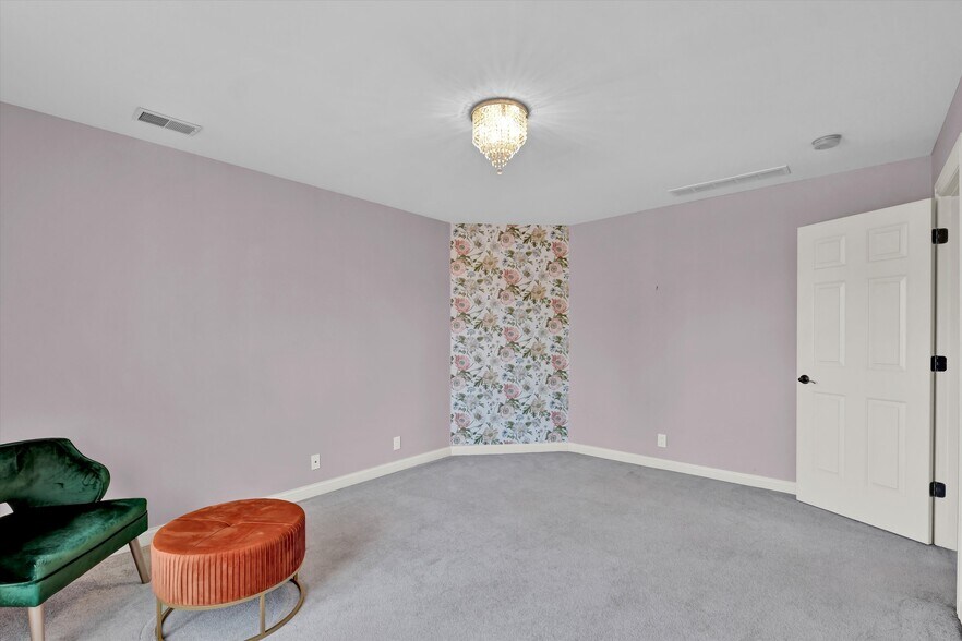 Building Photo - 2603 Locust Hill Pl