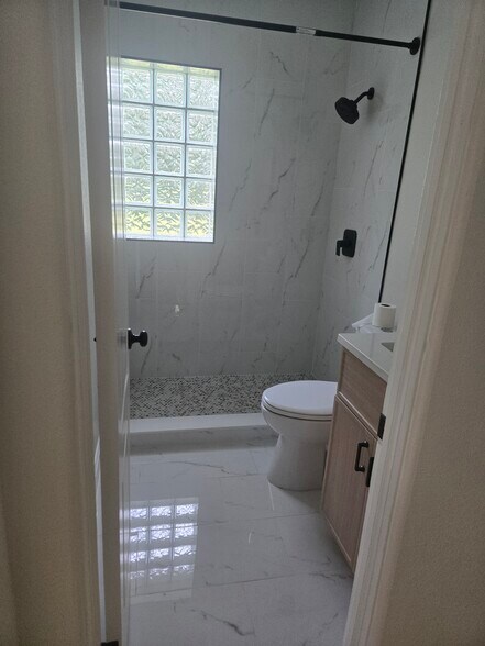 Building Photo - 3505 Midiron Dr