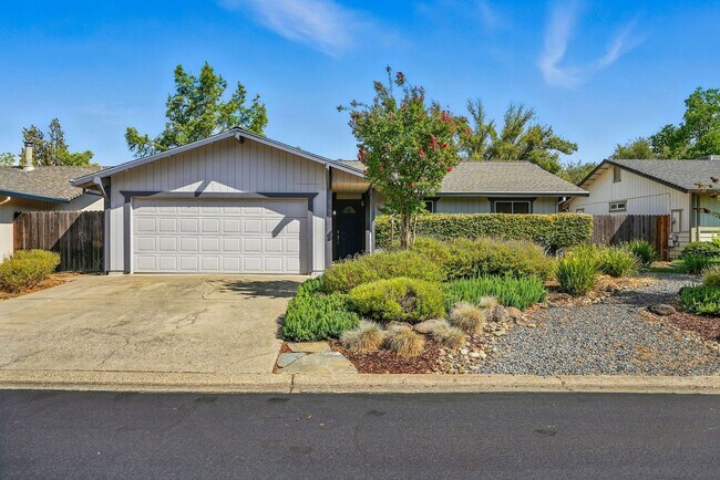 Primary Photo - Single-Story 3 Bedroom Home in Quiet El Do...