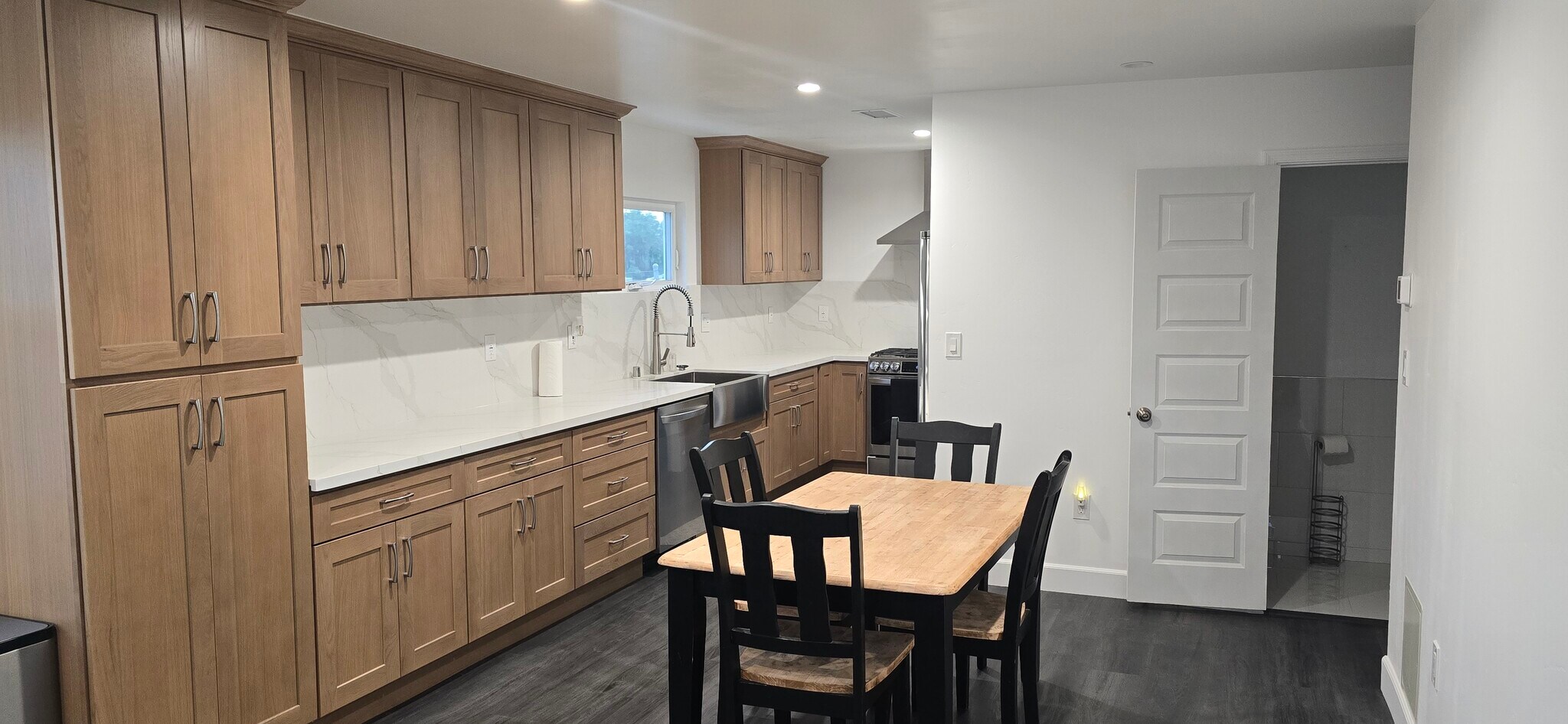 Kitchen - 530 W 3rd St