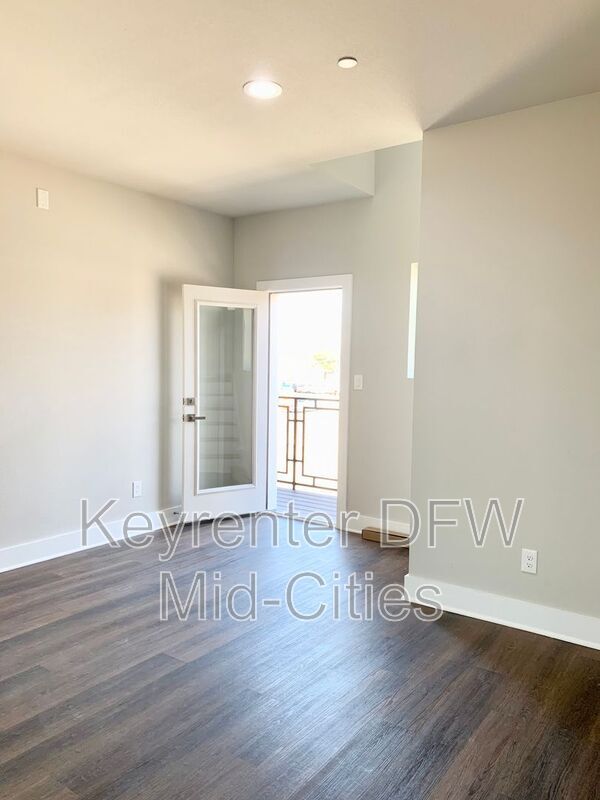 Building Photo - 1431 Pearson St