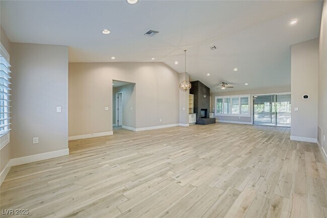 Building Photo - 9045 Firebird Dr