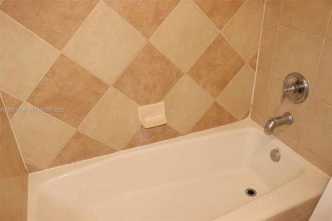 Building Photo - 7615 Heritage Crossing Way