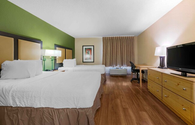 Building Photo - Furnished Studio-Orlando - Southpark - Equ...