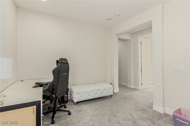 Building Photo - 11297 Gravitation Dr