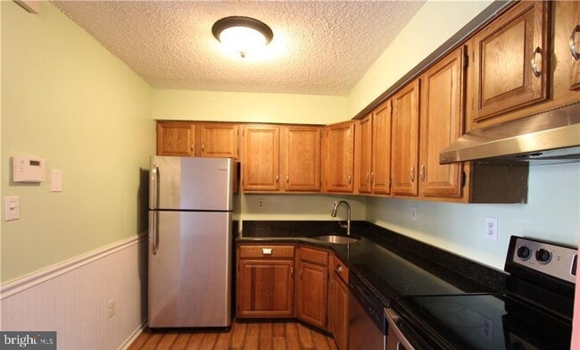 Building Photo - 2315 Aspen Dr