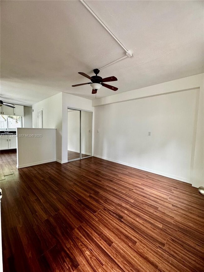 Building Photo - 1601 SW 20th Ave