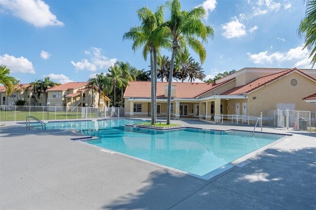 Building Photo - 731 Vista Isles Dr