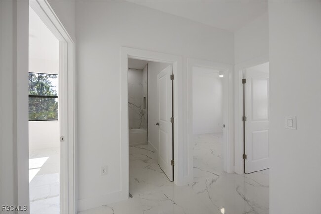 Building Photo - 849 Dowd Ave