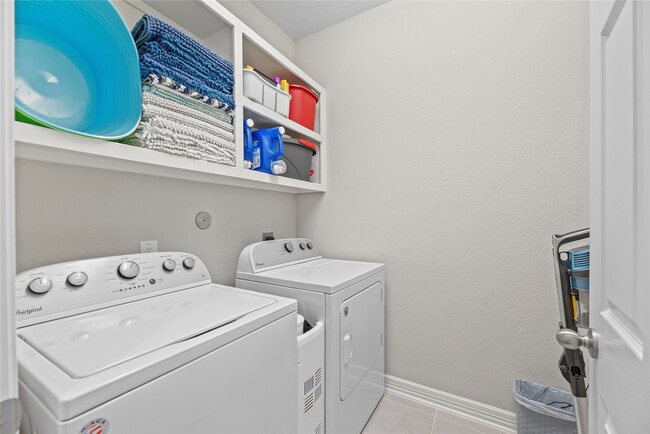 Building Photo - 9710 Messina Crest Ct