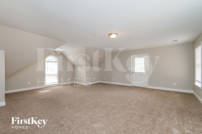 Building Photo - 2231 Whetstone Dr