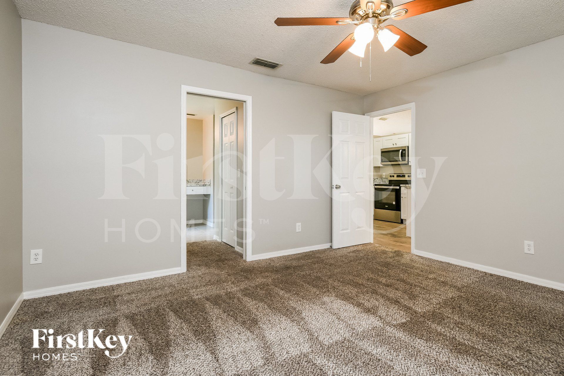 Building Photo - 1254 Kenworth Dr