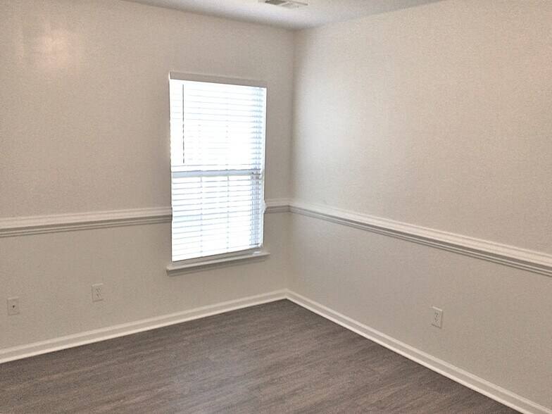 Building Photo - 1209 Wild Goose Trail