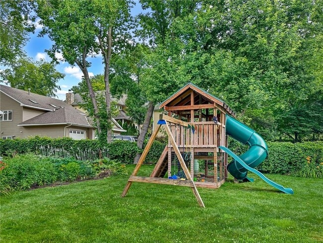 Building Photo - 4722 West Arm Rd