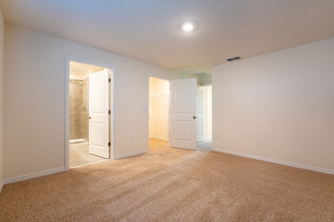 Building Photo - 13453 Sagestone Dr