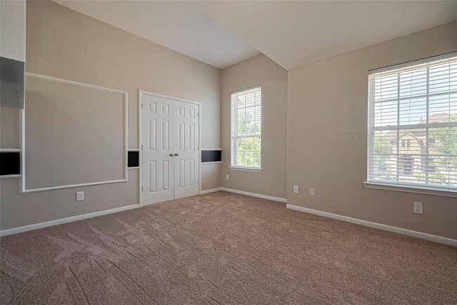 Building Photo - 5627 Granite Falls Ln