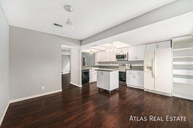 Building Photo - 1273 S Crystal Way