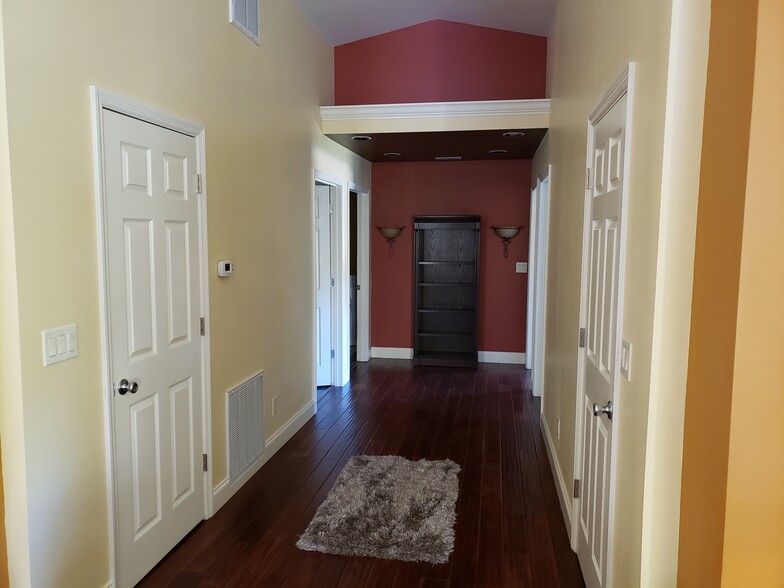 Hall Entrance, Brazilian Mahogany Flooring - 54 Veres Dr