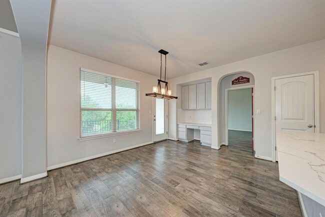 Building Photo - 146 Rock Cliff Ct