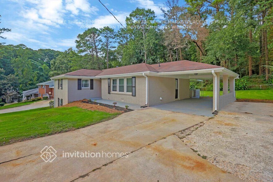 Building Photo - 1688 Mary Lou Ln SE
