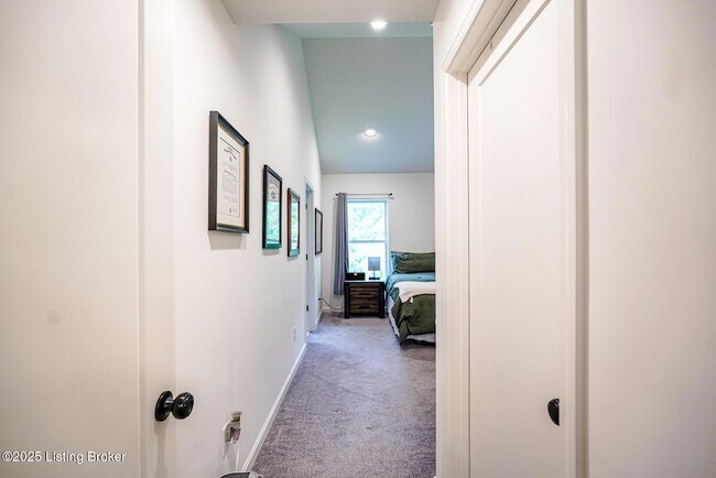 Building Photo - 7707 Cottage Cove Way
