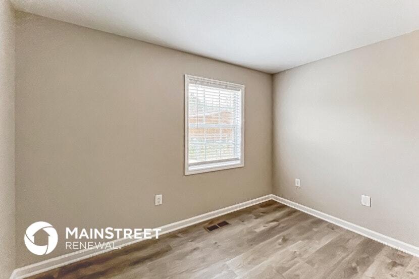 Building Photo - 695 Deans Ferry Rd