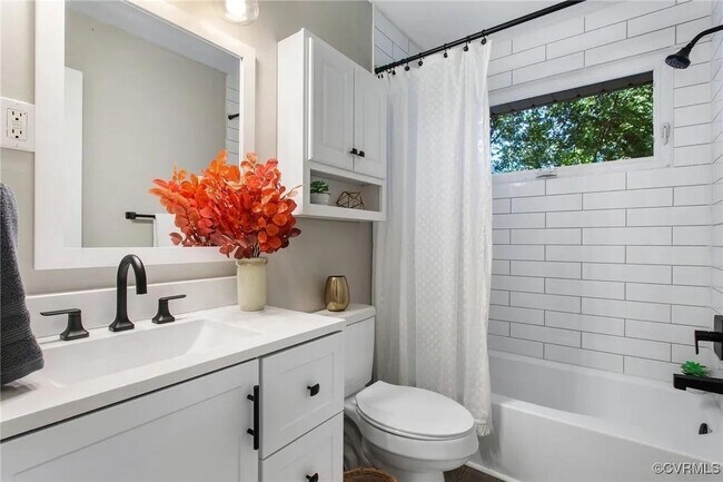 Building Photo - 63 West 29th St